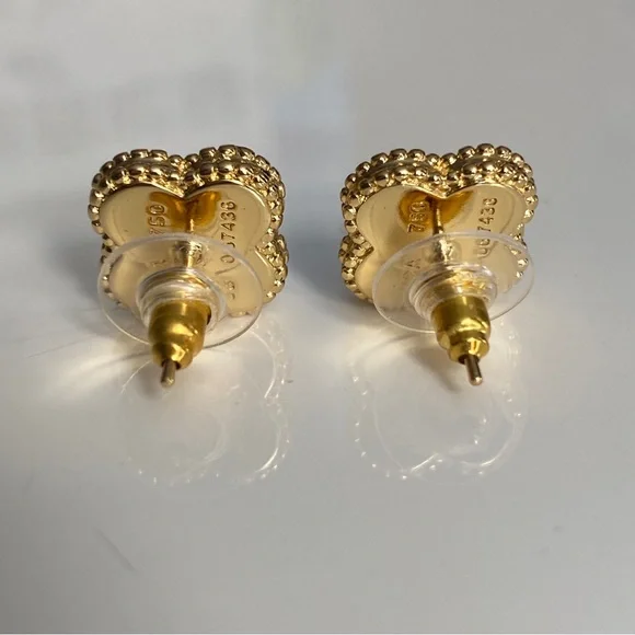 RED CLOVER SHAPED WITH GOLD STUD EARRINGS GREAT QUALITY. - Picture 4 of 8